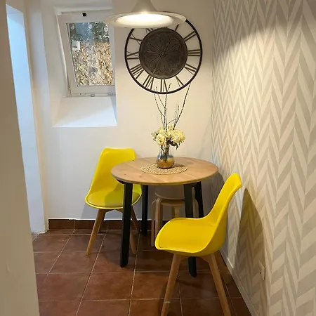 Regueira Gold Com Terraco * ליסבון